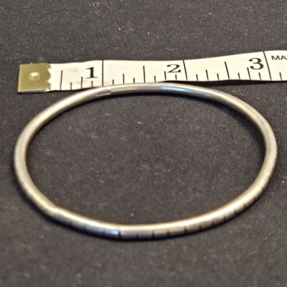 Genuine Sterling Silver Bangle Bracelet - Picture 7 of 9